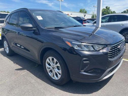 Agate Black Metallic 2025 Ford Escape Active