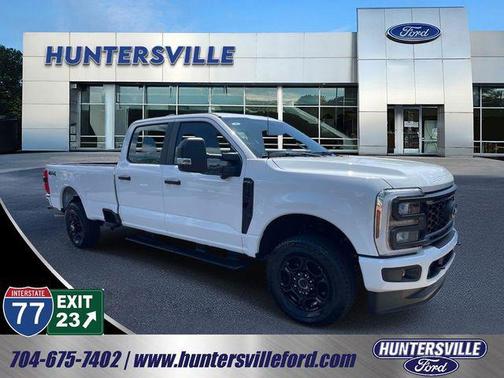 Oxford White 2024 Ford F-250 XL