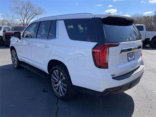 2022 GMC Yukon SLE