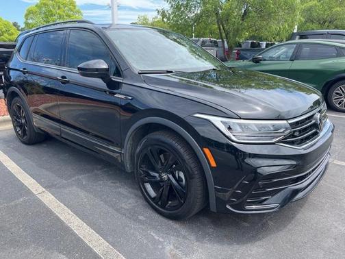 2024 Volkswagen Tiguan 2.0T SE R-Line Black