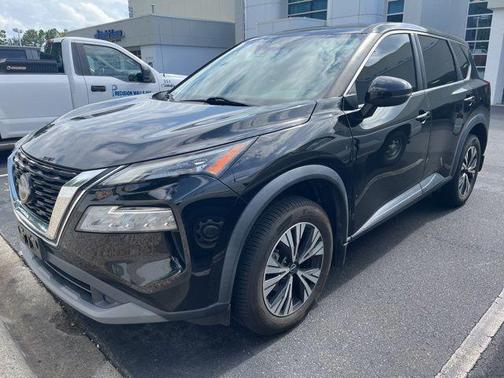 Super Black 2022 Nissan Rogue SV