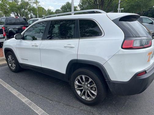 Bright White Clearcoat 2019 Jeep Cherokee Latitude Plus