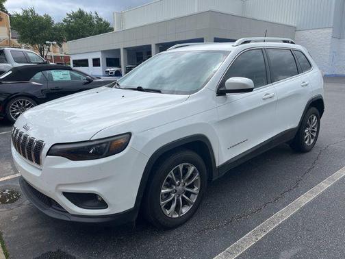 Bright White Clearcoat 2019 Jeep Cherokee Latitude Plus