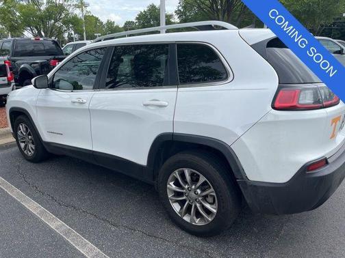 Bright White Clearcoat 2019 Jeep Cherokee Latitude Plus