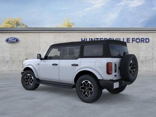 Oxford White 2026 Ford Bronco Outer Banks
