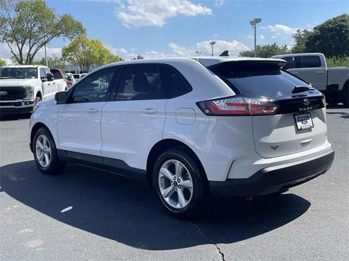 2023 Ford Edge SE