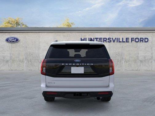 Space Silver Metallic 2026 Ford Expedition Active