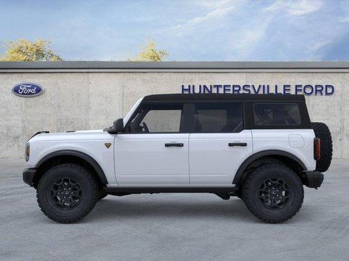 Oxford White 2026 Ford Bronco Badlands