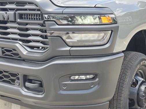 Ceramic Gray Clearcoat 2026 RAM 3500 Tradesman Crew Cab 4x4 8' Box
