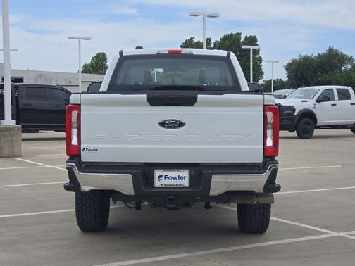 Oxford White 2023 Ford F-250 XL