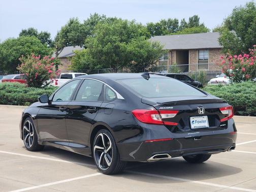 Crystal Black Pearl 2022 Honda Accord Sport 1.5T