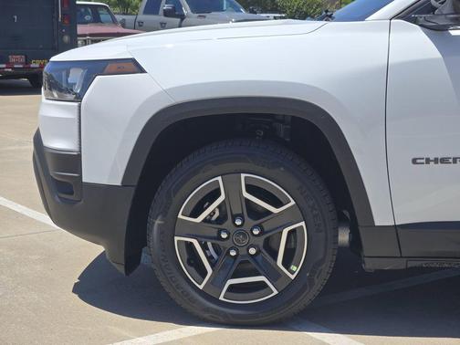 Bright White Clearcoat 2026 Jeep Cherokee Limited