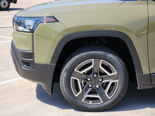 '41 2026 Jeep Cherokee Laredo 4x4