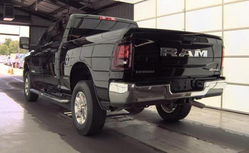 Diamond Black 2026 RAM 2500 Big Horn