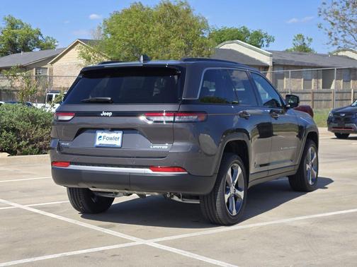 Baltic Gray Metallic Clearcoat 2026 Jeep Grand Cherokee Limited