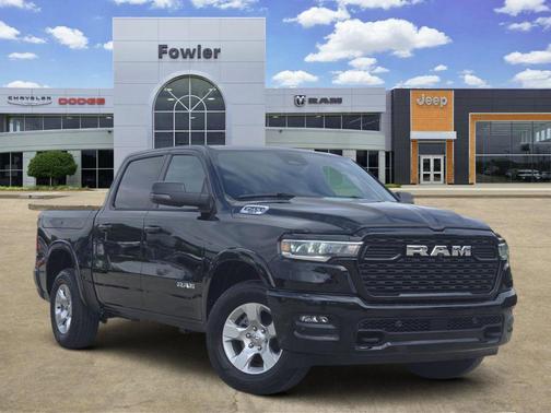 Diamond Black Crystal Pearlcoat 2025 RAM 1500 Big Horn/Lone Star