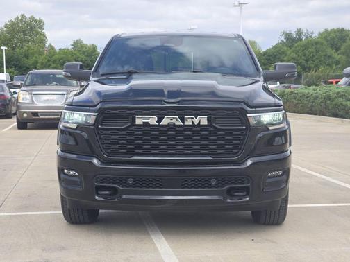 Diamond Black Crystal Pearlcoat 2025 RAM 1500 Big Horn/Lone Star