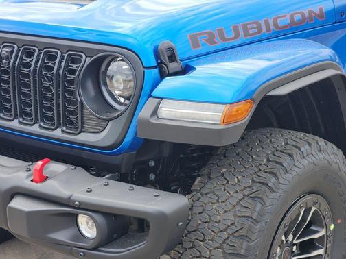 Hydro Blue Pearlcoat 2026 Jeep Wrangler Rubicon