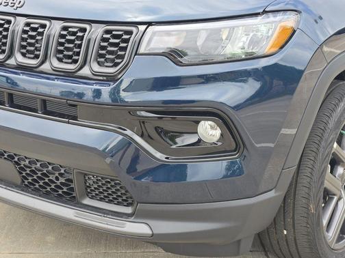 Fathom Blue Pearl Coat 2026 Jeep Compass Limited