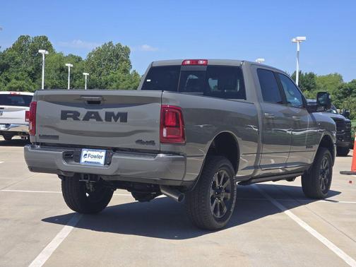 Ceramic Gray Clearcoat 2026 RAM 2500 Laramie Crew Cab 4x4 6'4' Box