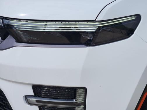Bright White Clearcoat 2026 Jeep Grand Wagoneer Summit Obsidian 4x4
