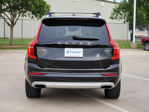 Onyx Black Metallic 2021 Volvo XC90 T6 Momentum