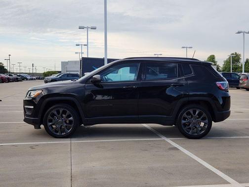 Diamond Black Crystal Pearlcoat 2021 Jeep Compass 80th Special Edition