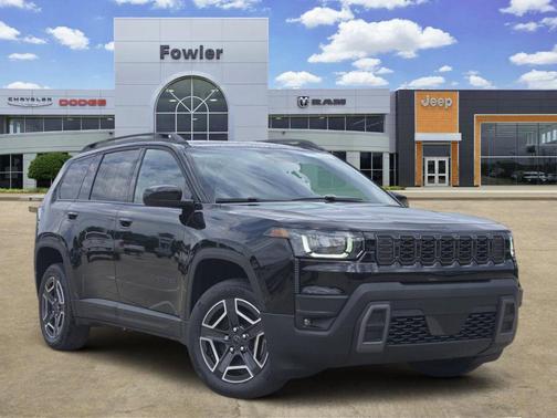 Diamond Black Crystal Pearlcoat 2026 Jeep Cherokee Laredo 4x4