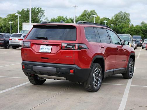 Red Hot Pearlcoat 2026 Jeep Cherokee Limited