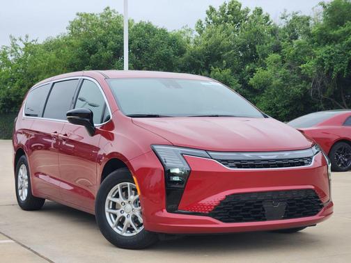 Red Hot Pearlcoat 2027 Chrysler Pacifica L