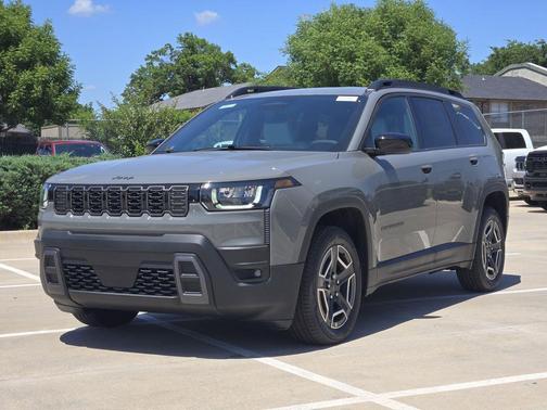 Sting-Gray Clearcoat 2026 Jeep Cherokee Laredo 4x4