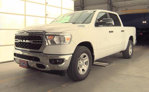 Bright White Clearcoat 2023 RAM 1500 Big Horn/Lone Star