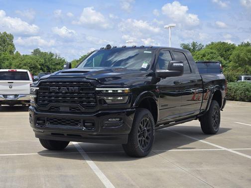 Diamond Black Crystal Pearlcoat 2026 RAM 2500 Limited Mega Cab 4x4 6'4' Box
