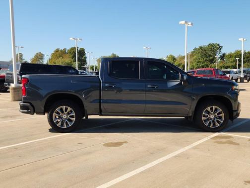Shadow Gray Metallic 2021 Chevrolet Silverado 1500 RST