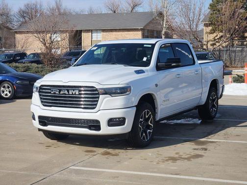 Bright White Clearcoat 2026 RAM 1500 Laramie