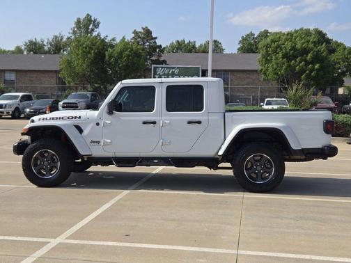 Bright White Clearcoat 2023 Jeep Gladiator Rubicon