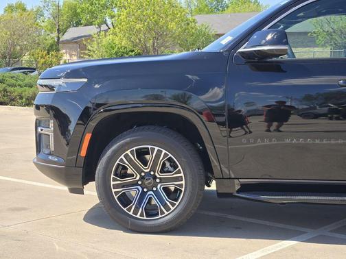 High Gloss Black 2026 Jeep Grand Wagoneer 4x4