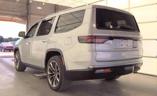Silver Zynith 2022 Jeep Wagoneer Series III 4x4