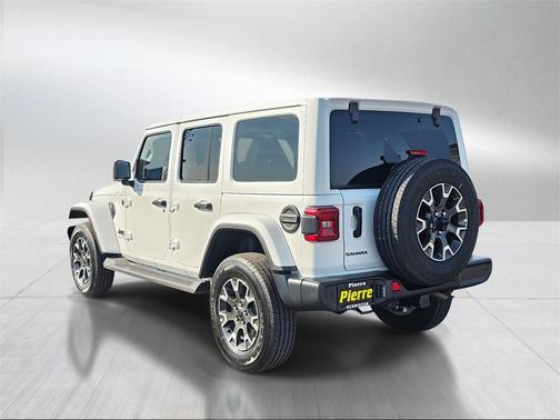 2025 Jeep Wrangler 4-Door Sahara 4x4