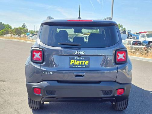 Graphite Gray 2023 Jeep Renegade Latitude