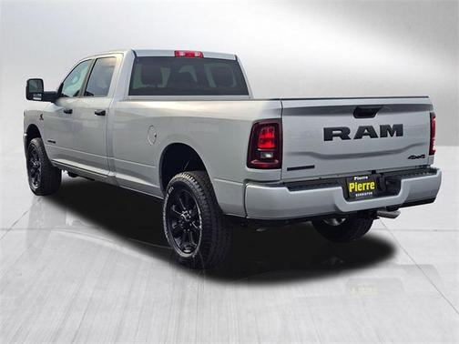 2026 RAM 3500 Big Horn Crew Cab 4x4 8' Box