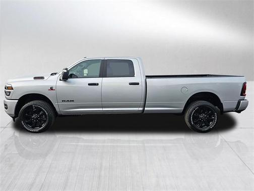 2026 RAM 3500 Big Horn Crew Cab 4x4 8' Box
