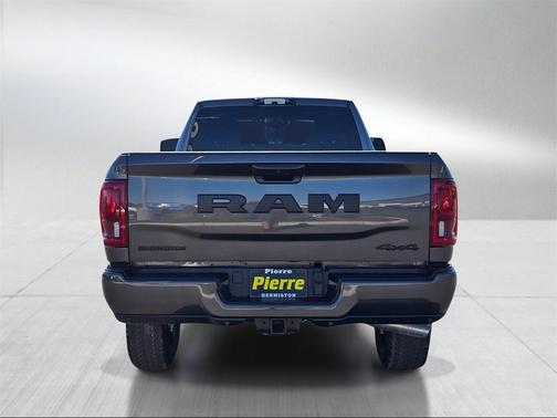 2025 RAM 2500 Big Horn Crew Cab 4x4 8' Box