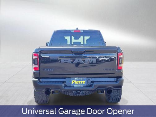 Diamond Black Crystal Pearlcoat 2022 RAM 1500 TRX