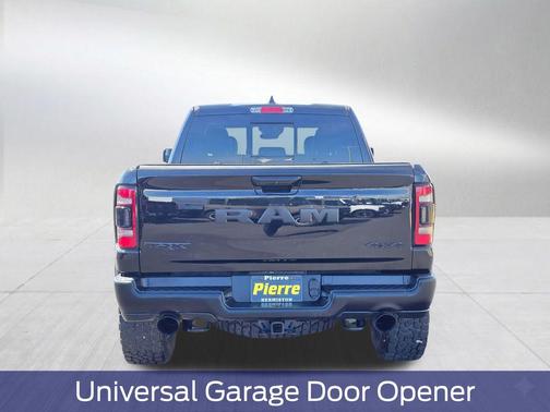 Diamond Black Crystal Pearlcoat 2022 RAM 1500 TRX