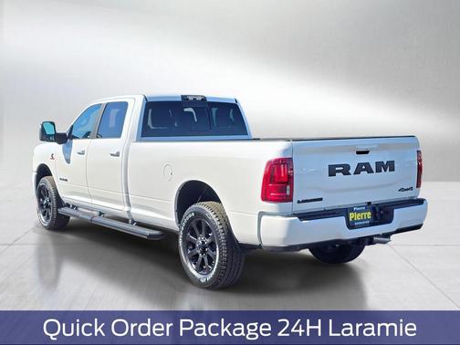 Bright White Clearcoat 2026 RAM 3500 Laramie Crew Cab 4x4 8' Box