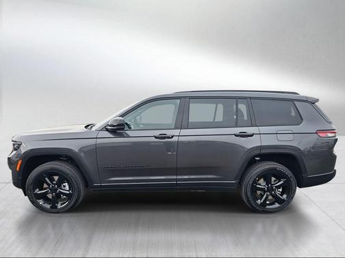 Baltic Gray Metallic Clearcoat 2025 Jeep Grand Cherokee L Altitude