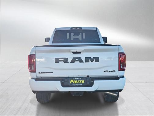 2026 RAM 3500 Laramie Crew Cab 4x4 8' Box