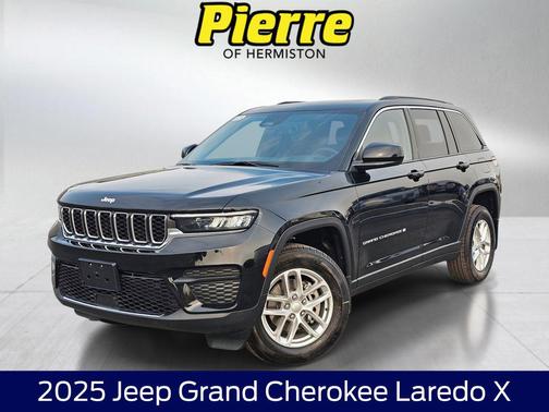 Diamond Black Crystal Pearlcoat 2025 Jeep Grand Cherokee Laredo