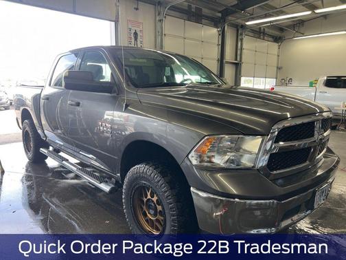 Granite Crystal Metallic Clearcoat 2019 RAM 1500 Tradesman